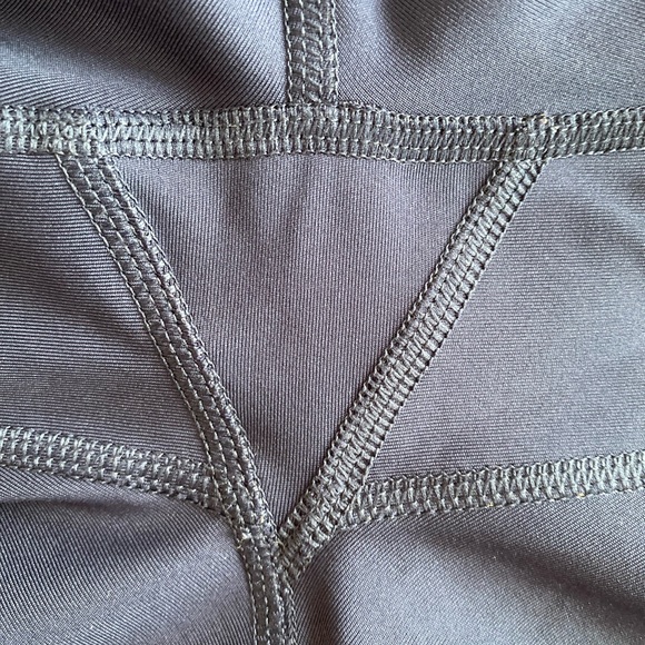 Woman’s exercise leggings Navy Blue and Red size X-small, All In Motion - Picture 8 of 8